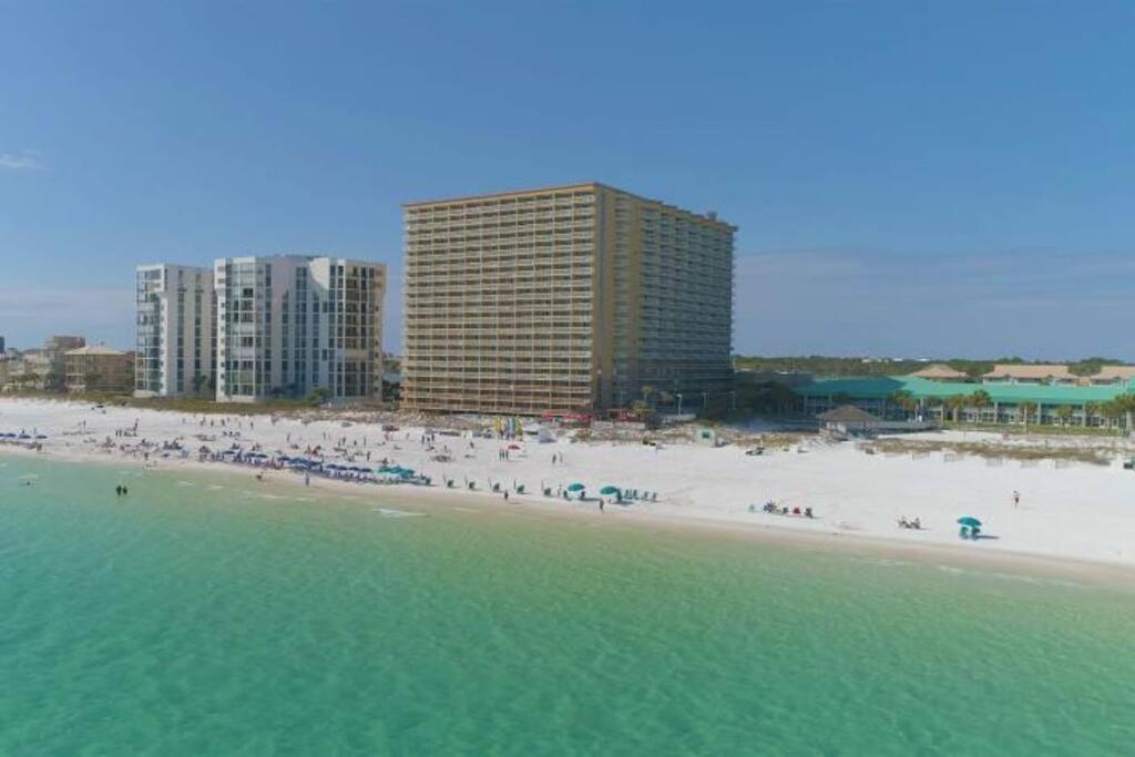 Pelican Beach Resort-Walkout Unit-On The Beach Дестин Екстериор снимка