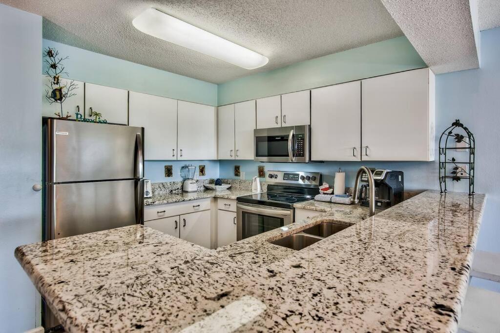 Pelican Beach Resort-Walkout Unit-On The Beach Дестин Екстериор снимка