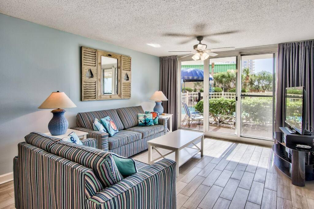 Pelican Beach Resort-Walkout Unit-On The Beach Дестин Екстериор снимка