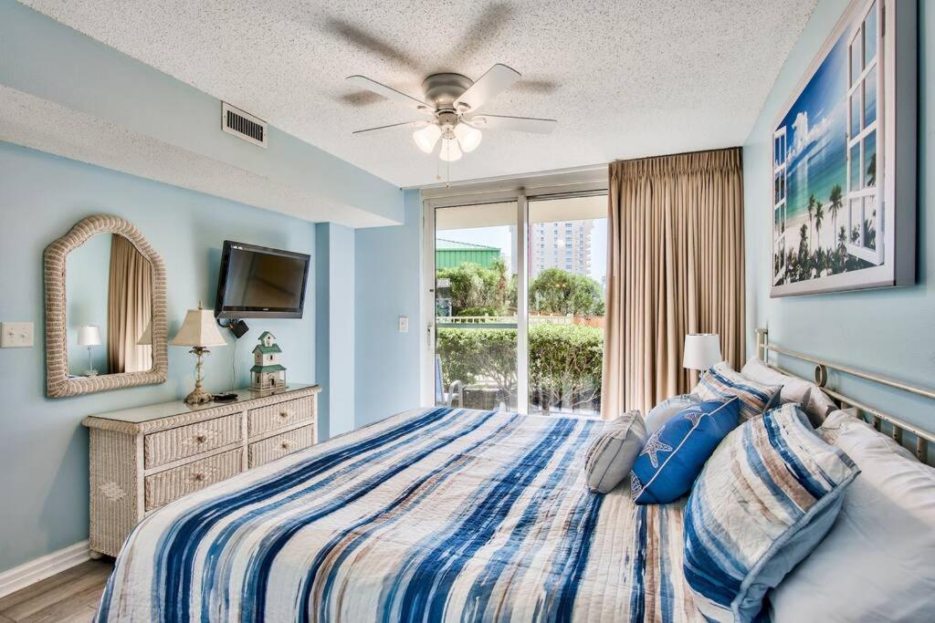 Pelican Beach Resort-Walkout Unit-On The Beach Дестин Екстериор снимка